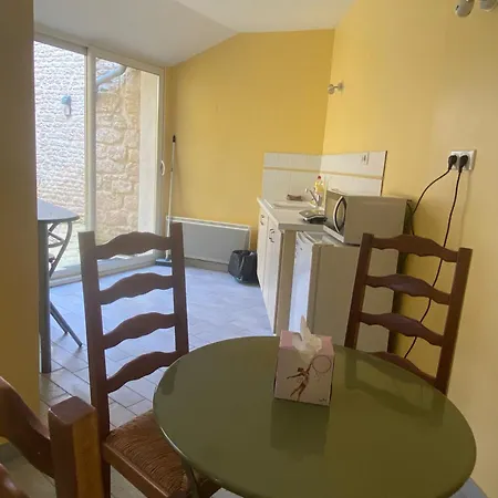 Pour 2 A 3 Personnes Chef-Boutonne